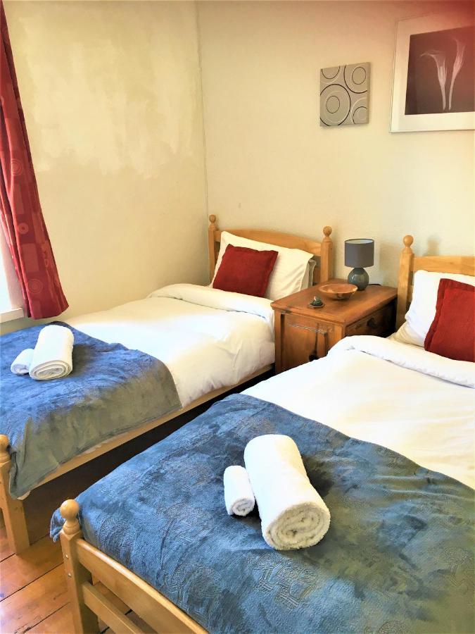 Heddfan Bed and Breakfast Llanboidy Buitenkant foto